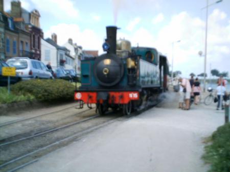 le train pour faire le tour de la ville de st valery